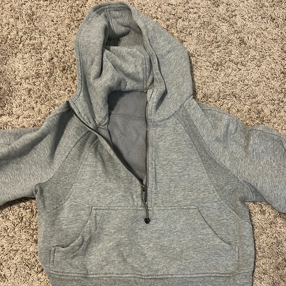 Lululemon grey scuba